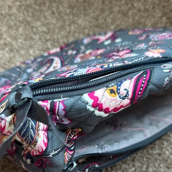Retired Vera Bradley Limited Edition Breast Cancer Gray and Pink Floral Backpack - Picture 6 of 6